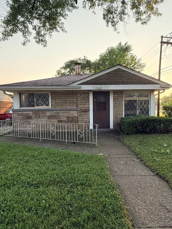 17002 Greenbay Avenue, Lansing, IL 60438