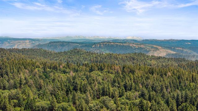5431 Nash Ct, Foresthill, CA 95631