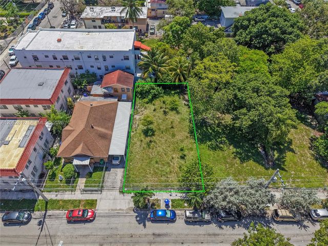 120 NW 7th Ave, Miami, FL 33128