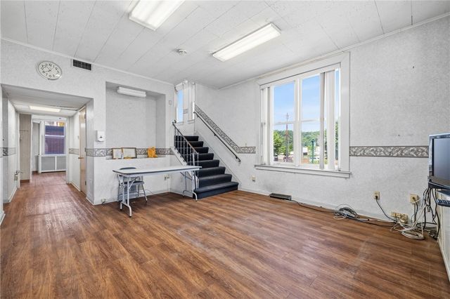 806 West St, Homestead, PA 15120