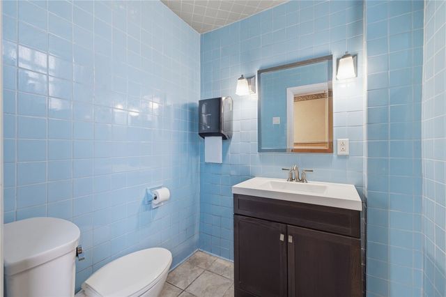 806 West St, Homestead, PA 15120