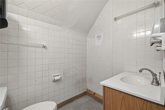 806 West St, Homestead, PA 15120