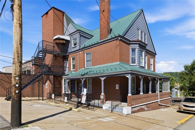 806 West St, Homestead, PA 15120
