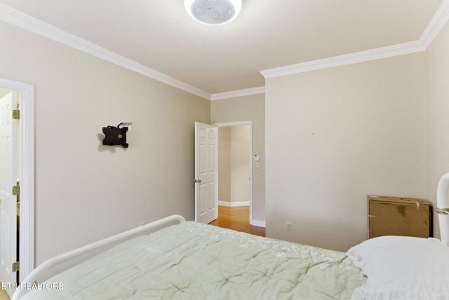 92 N Claymore Lane, Oak Ridge, TN 37830