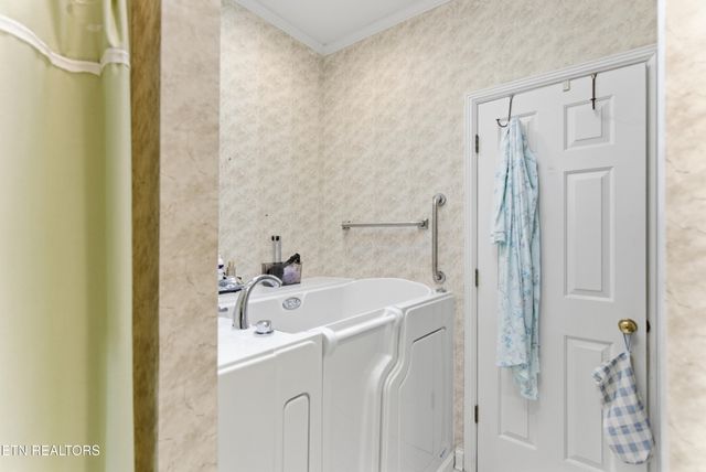 92 N Claymore Lane, Oak Ridge, TN 37830