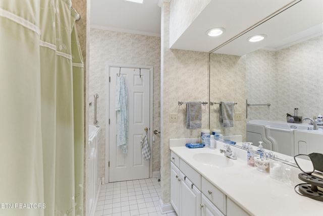 92 N Claymore Lane, Oak Ridge, TN 37830