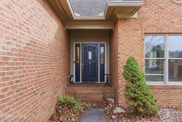 92 N Claymore Lane, Oak Ridge, TN 37830