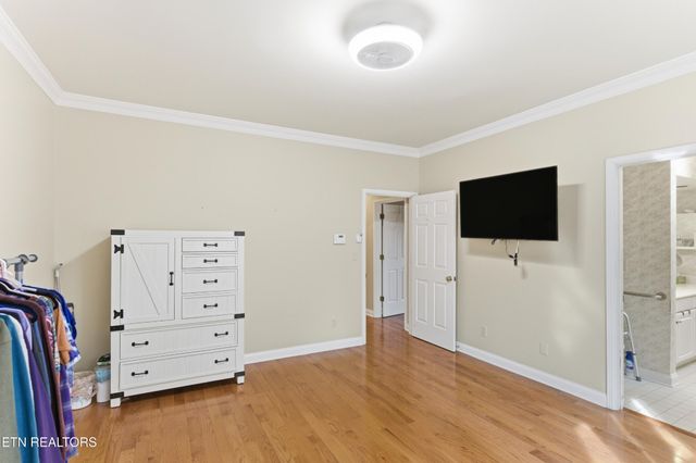 92 N Claymore Lane, Oak Ridge, TN 37830