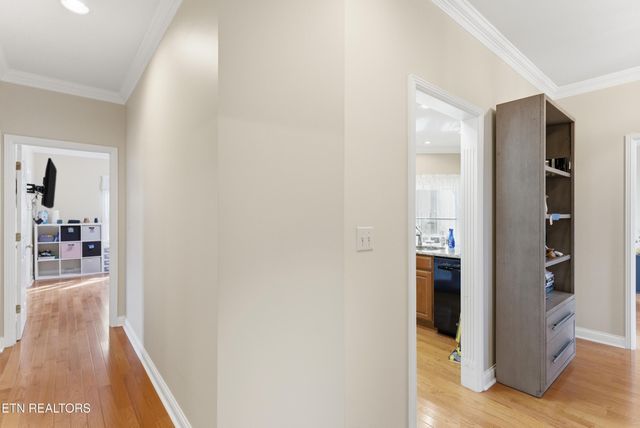 92 N Claymore Lane, Oak Ridge, TN 37830