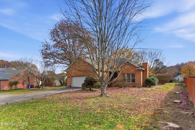 92 N Claymore Lane, Oak Ridge, TN 37830