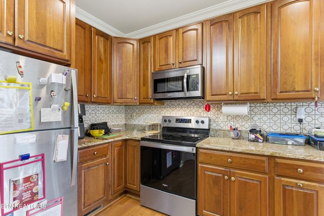 92 N Claymore Lane, Oak Ridge, TN 37830