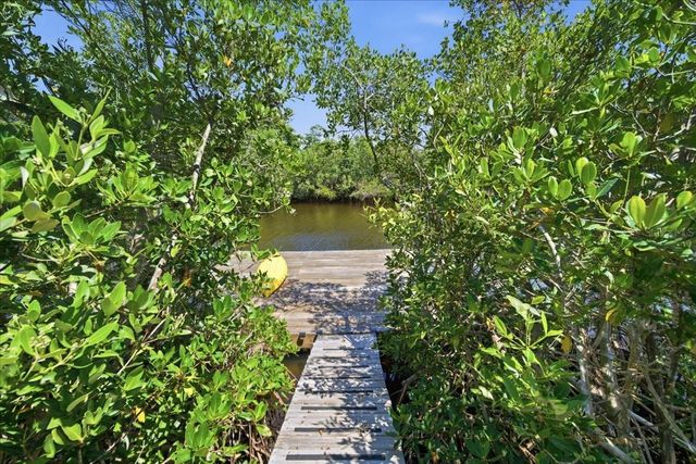 1130 S FLORIDA AVENUE, Tarpon Springs, FL 34689