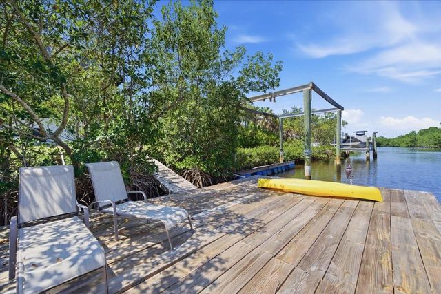 1130 S FLORIDA AVENUE, Tarpon Springs, FL 34689