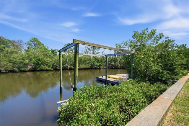 1130 S FLORIDA AVENUE, Tarpon Springs, FL 34689