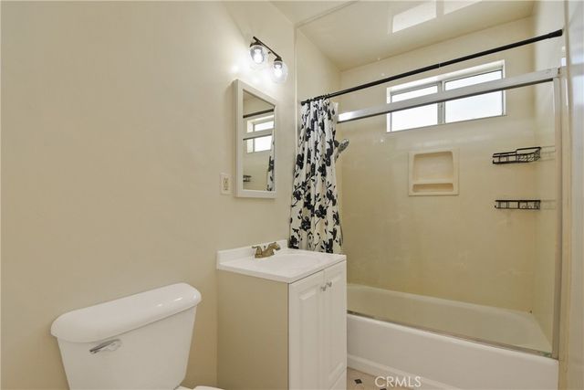 1430 Lakme Avenue, Wilmington, CA 90744