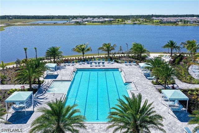 4691 SkySail DR, Naples, FL 34120