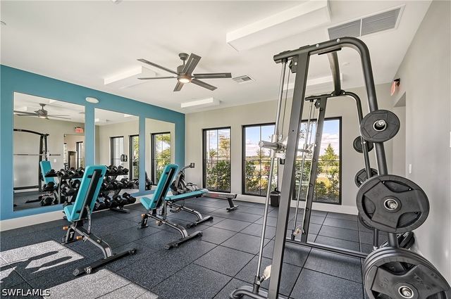 4691 SkySail DR, Naples, FL 34120