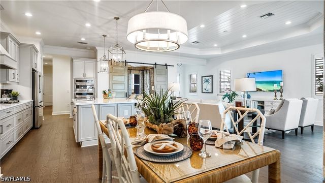 4691 SkySail DR, Naples, FL 34120