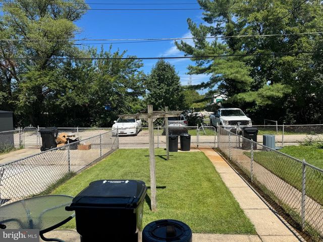 823 MILDRED AVE, Baltimore, MD 21222