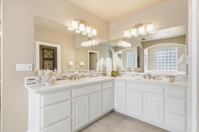 8952 Water Song Cir, Roseville, CA 95747