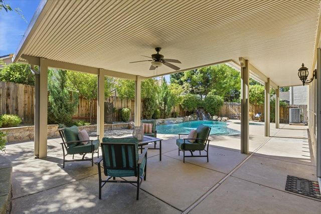 8952 Water Song Cir, Roseville, CA 95747