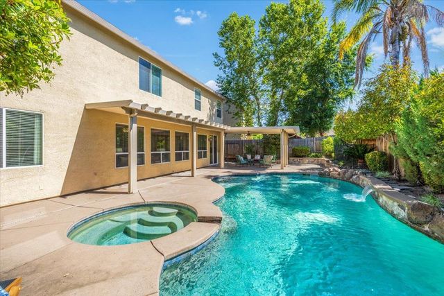 8952 Water Song Cir, Roseville, CA 95747