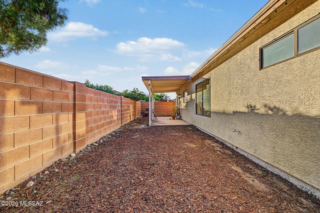 2983 W Country Ranch Drive, Tucson, AZ 85742