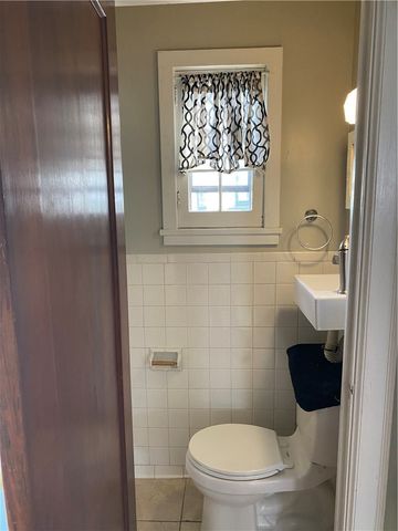 56 Netherton Road, Rochester, NY 14609