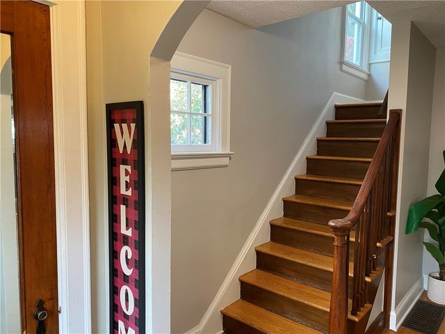 56 Netherton Road, Rochester, NY 14609