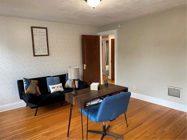 56 Netherton Road, Rochester, NY 14609