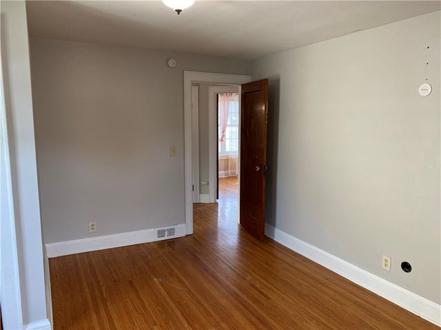 56 Netherton Road, Rochester, NY 14609