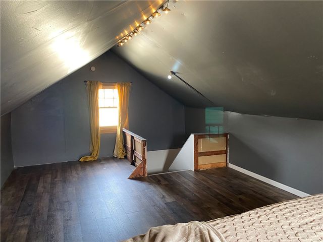 56 Netherton Road, Rochester, NY 14609