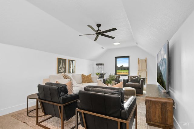 23910 Timber Hills Rd, Caldwell, ID 83607
