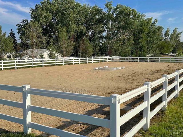 23910 Timber Hills Rd, Caldwell, ID 83607