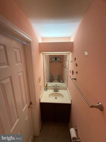 302 TWISTED STALK DR, Gaithersburg, MD 20878