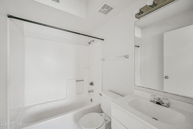 1560 W Sahuaro Drive 1, Phoenix, AZ 85029