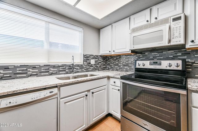 1560 W Sahuaro Drive 1, Phoenix, AZ 85029