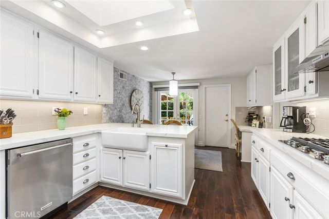 30 Jetty Drive, Corona Del Mar, CA 92625