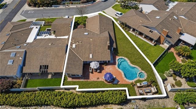 30 Jetty Drive, Corona Del Mar, CA 92625