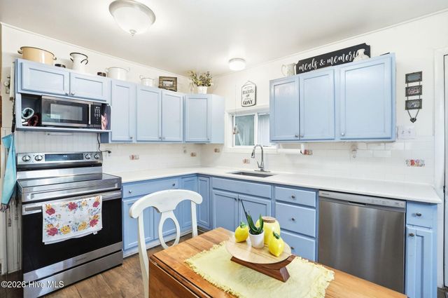 1203 Ocean Trail Court SW, Supply, NC 28462