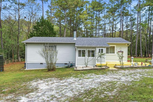 1203 Ocean Trail Court SW, Supply, NC 28462