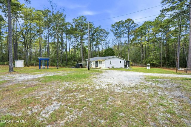1203 Ocean Trail Court SW, Supply, NC 28462