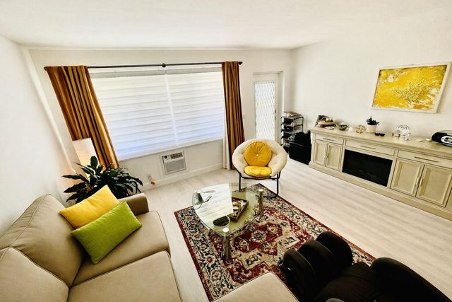 78 Harwood H, Deerfield Beach, FL 33442