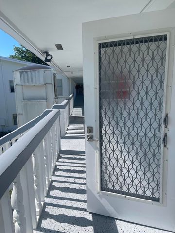 78 Harwood H, Deerfield Beach, FL 33442