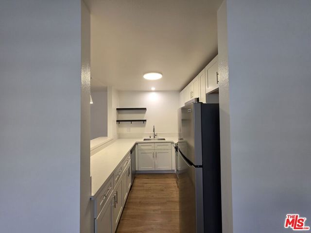 1260 Vin Scully Avenue A, Los Angeles, CA 90026