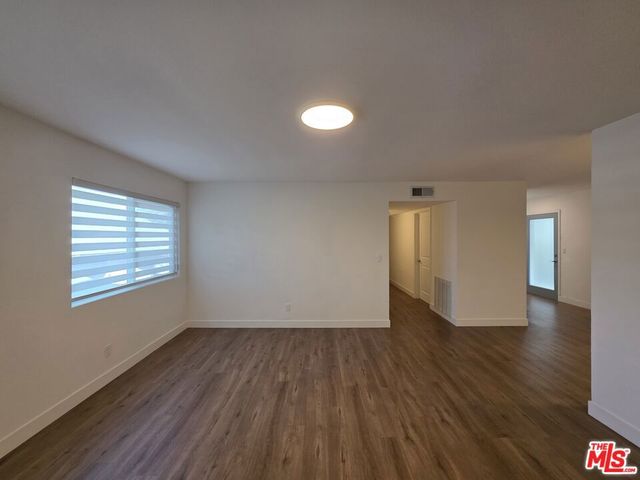 1260 Vin Scully Avenue A, Los Angeles, CA 90026