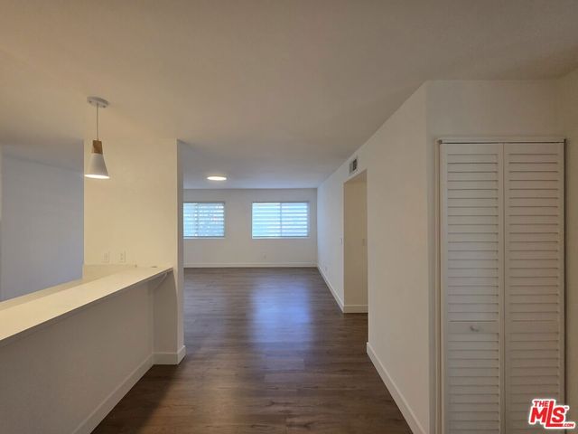 1260 Vin Scully Avenue A, Los Angeles, CA 90026