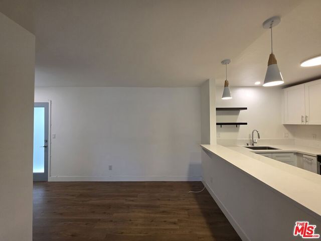 1260 Vin Scully Avenue A, Los Angeles, CA 90026