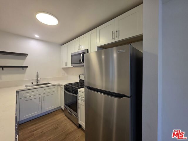 1260 Vin Scully Avenue A, Los Angeles, CA 90026