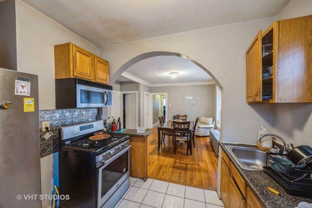 22 S AUSTIN Boulevard, Oak Park, IL 60302